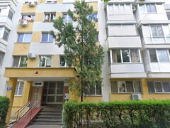 Vatra Luminoasa, Maior Coravu, et. 3, decomandat